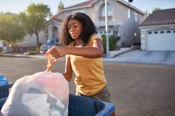 Best Construction Debris Removal  in Colonial Heights, TN